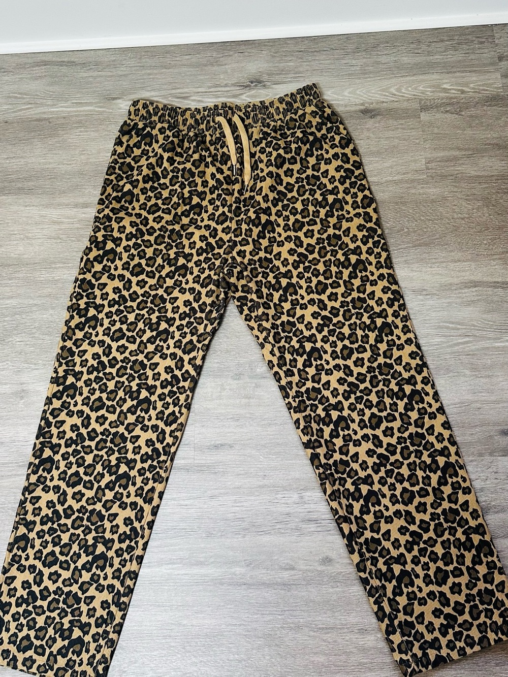 Women’s Leopard Print Jeggings - Black on Tan by